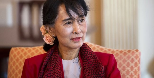 म्यानमारमा ‘सैनीक कु’  प्रजातन्त्रबादी नेतृ आङ सान सू चीसेनाद्वारा गिरफ्तार 