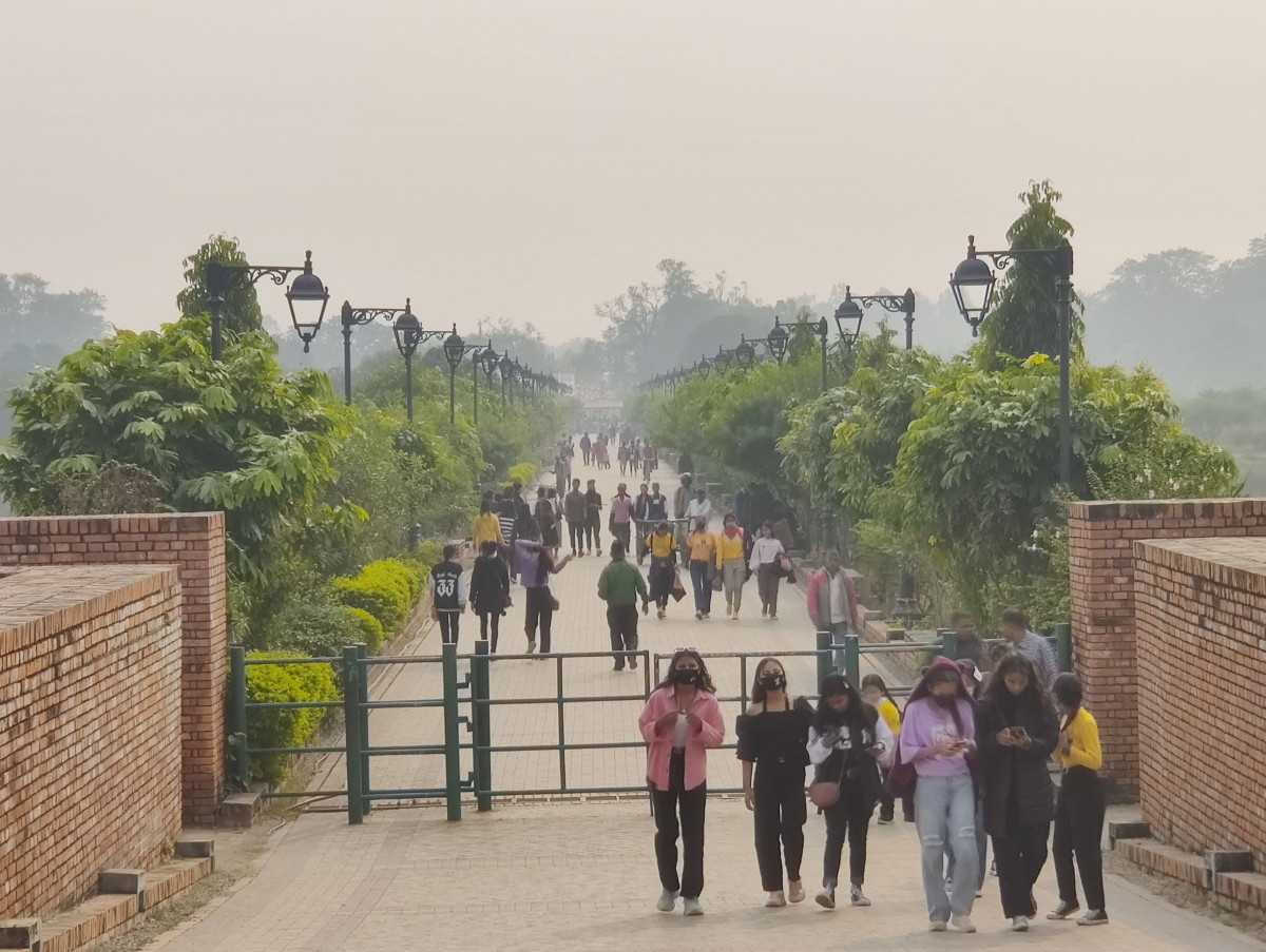 लुम्बिनीमा आन्तरिक पर्यटकको चहलपहल