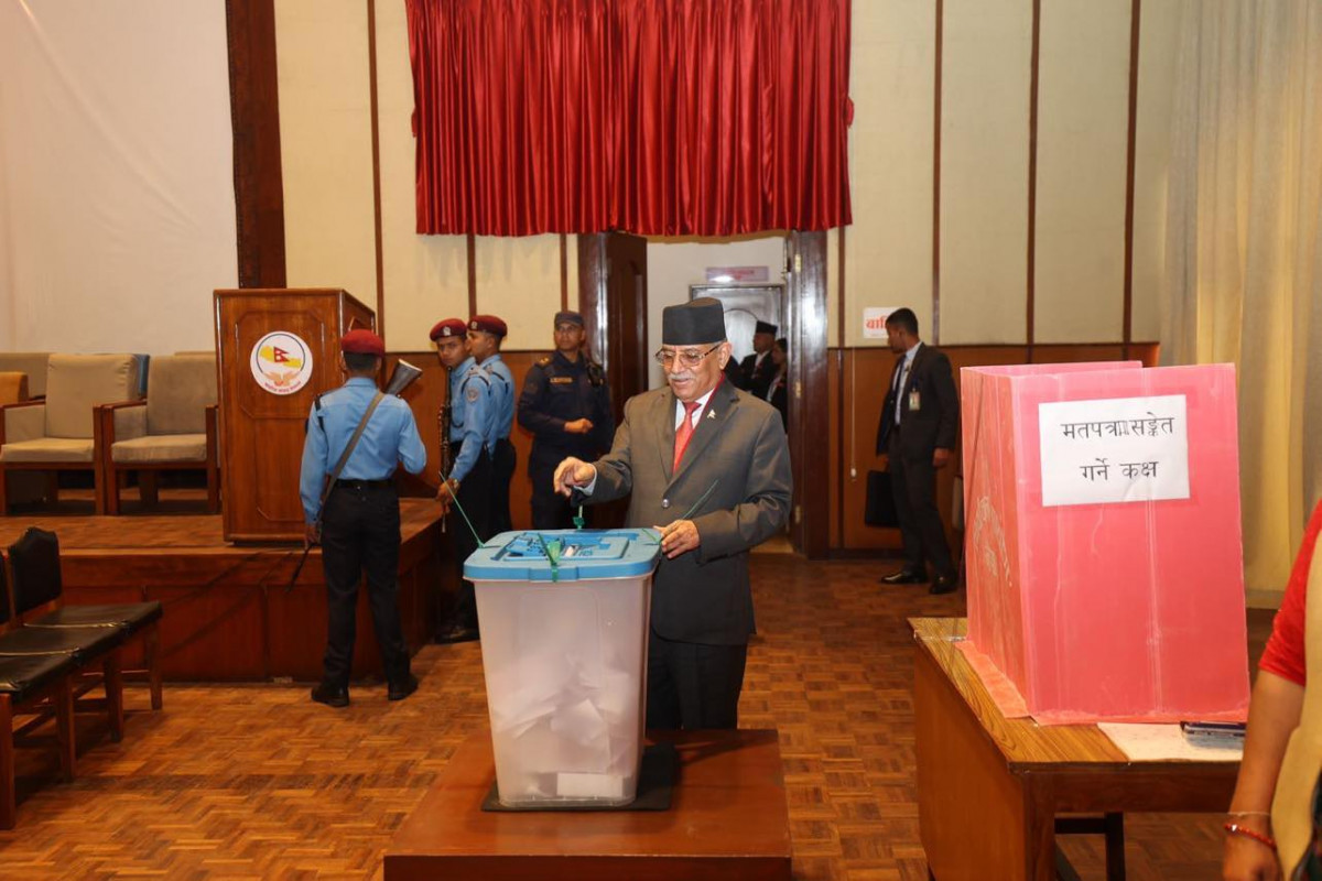 उपराष्ट्रपति निर्वाचन : प्रधानमन्त्रीले गरे मतदान (फोटो फिचर)