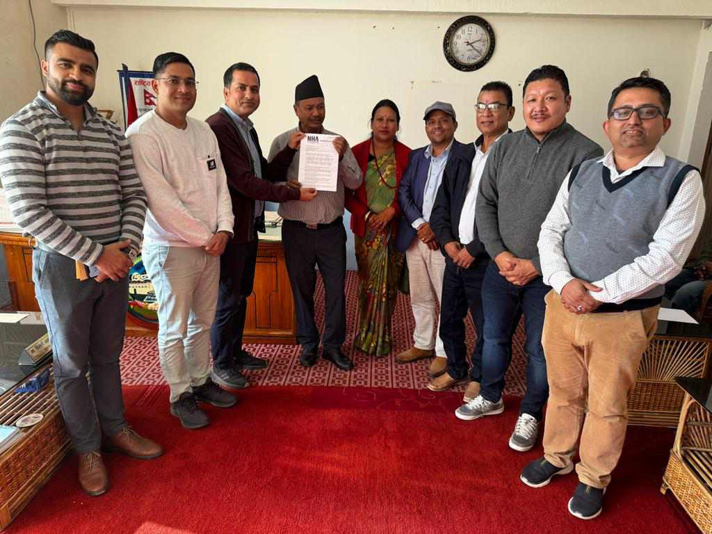 लुम्बिनीका मुख्यमन्त्री र गृहमन्त्रीलाई होटल व्यवसायीको ११ बुँदे ज्ञापनपत्र
